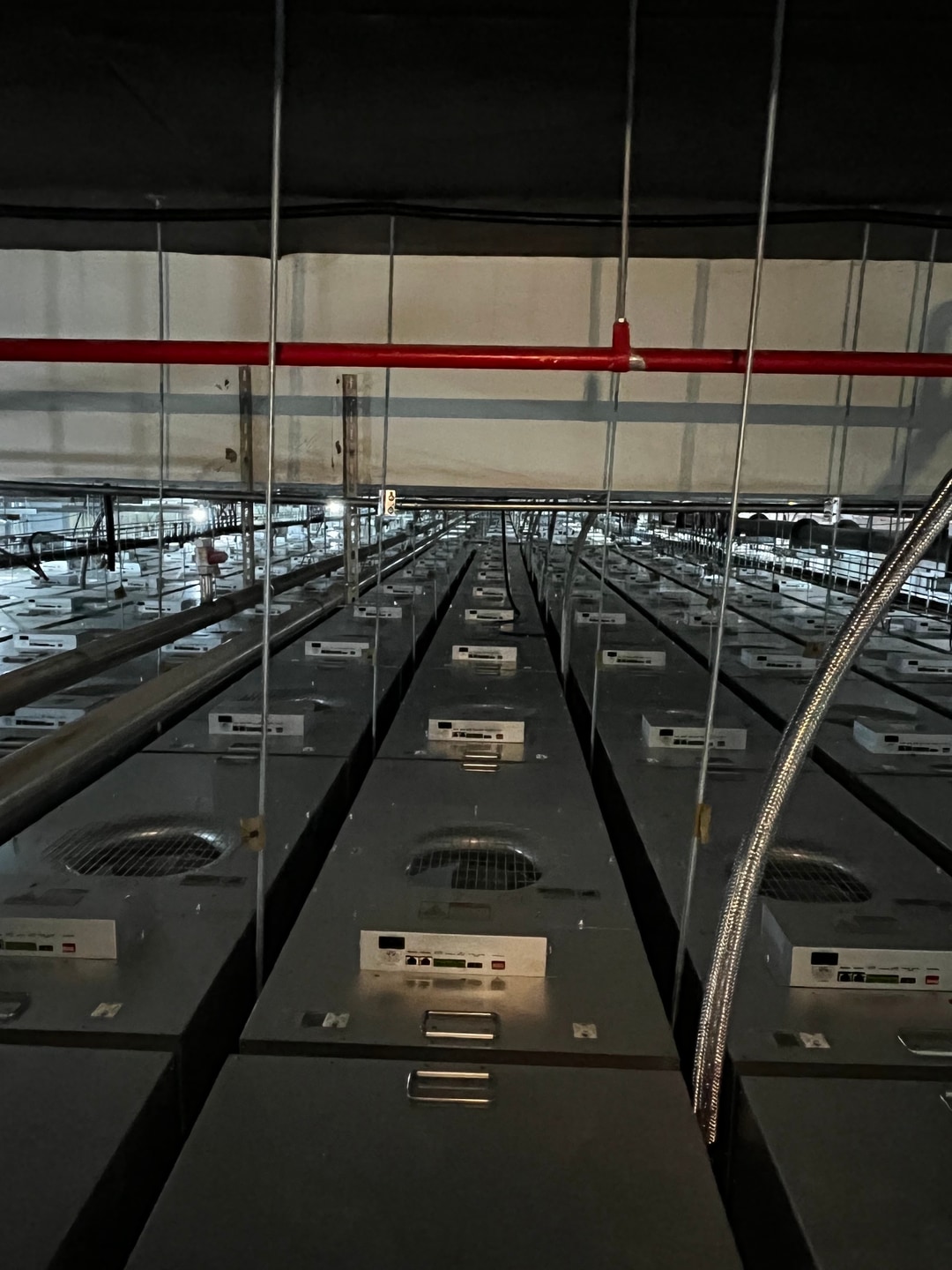 英業達桃科廠7F產線ISO7無塵室空調電力及監控工程 圖片 7