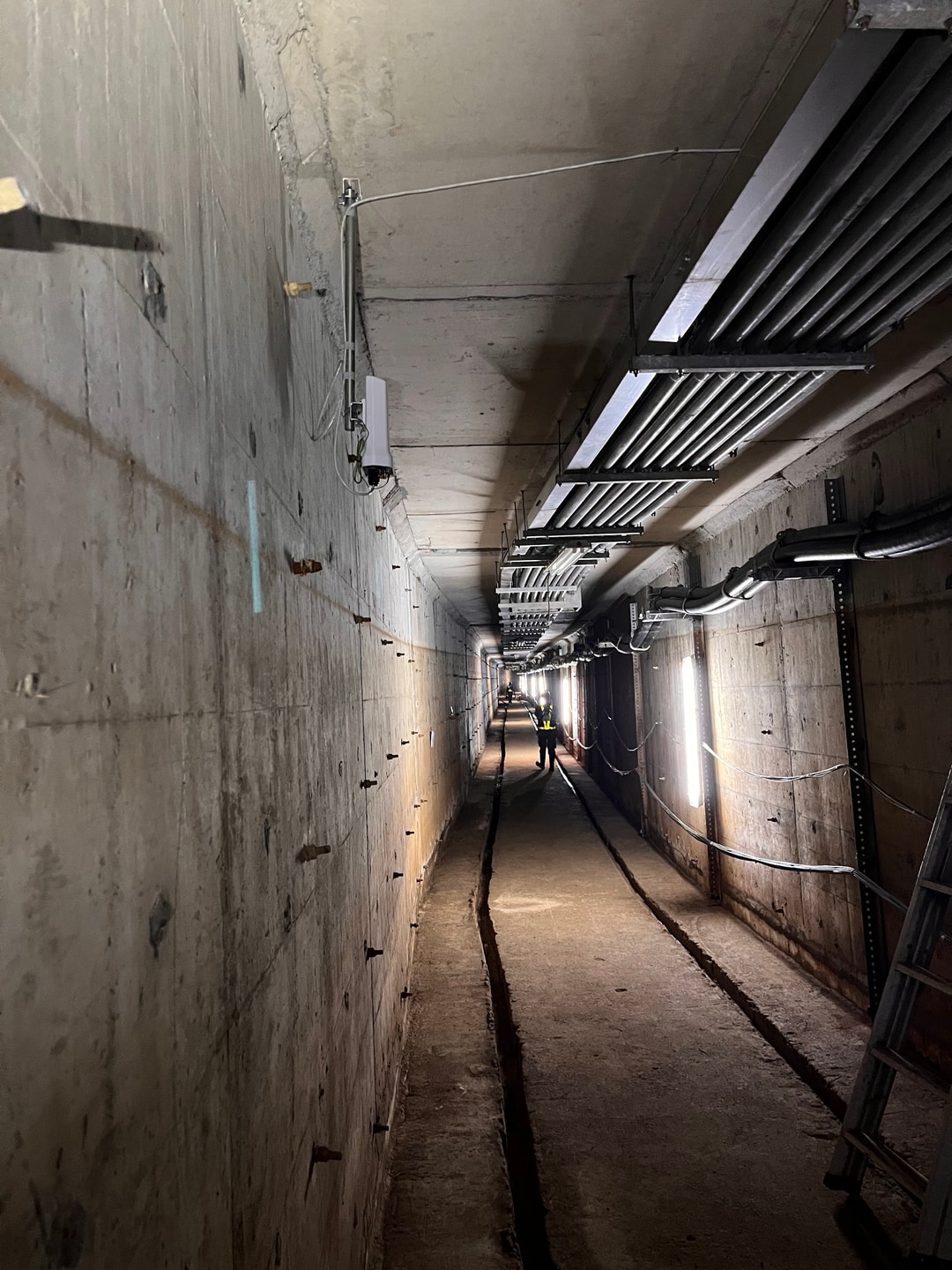 台電松湖地下電纜洞道臨時光纖通訊及監視工程 圖片 6