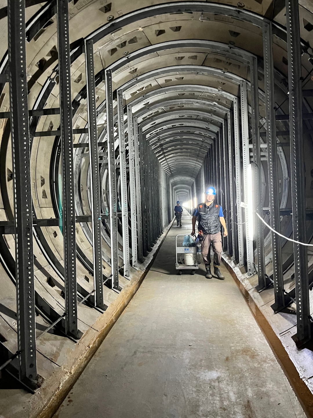 台電松湖地下電纜洞道臨時電力及照明工程 圖片 3